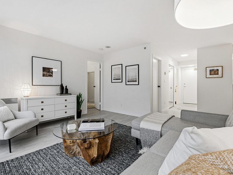 1205 950 Cambie Street