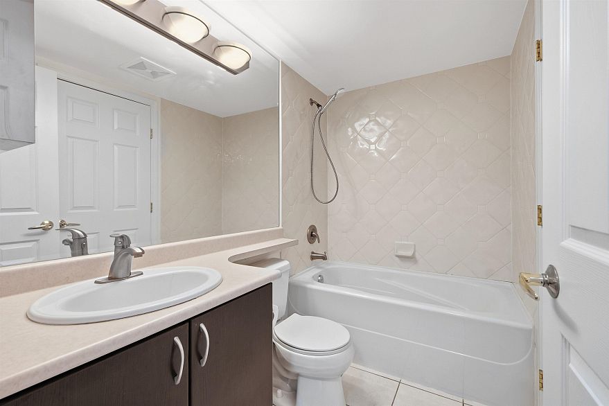 201 2741 E Hastings Street