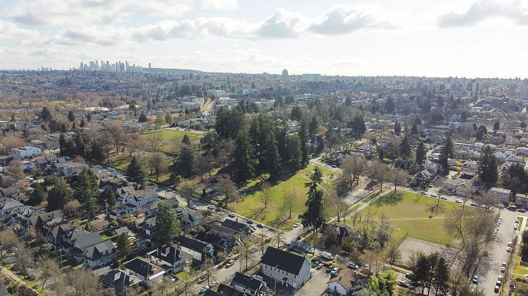 204 1680 E 12th Avenue