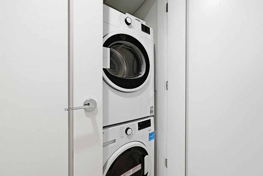 311 2803 W 4th Avenue