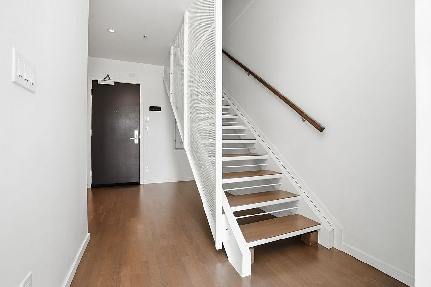 309 133 E 8th Avenue