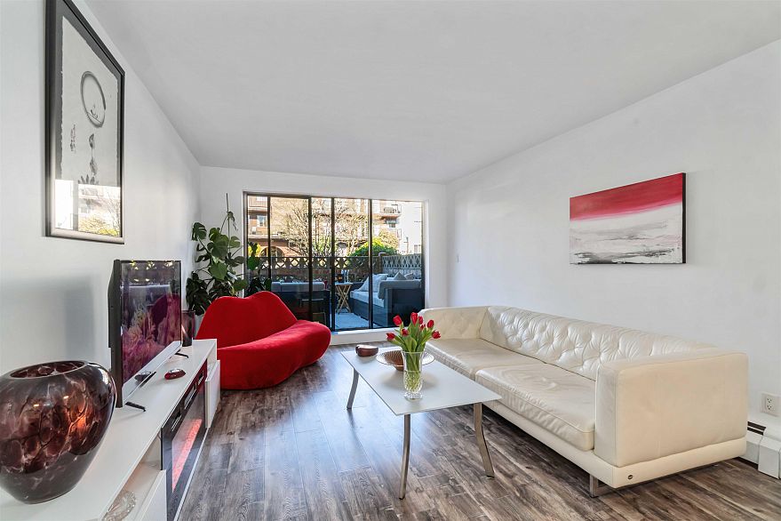 104 2910 Ontario Street