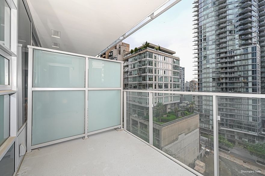 1009 1289 Hornby Street