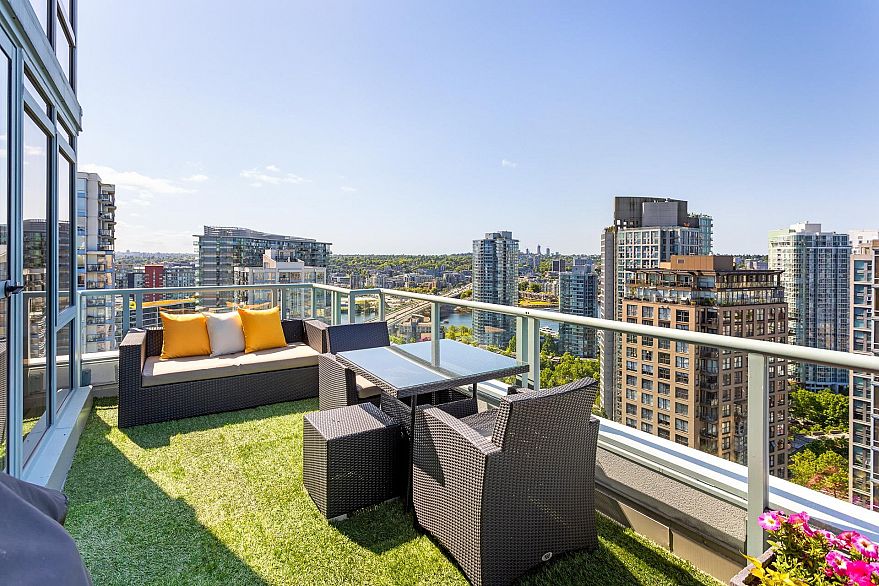 PH1 930 Cambie Street