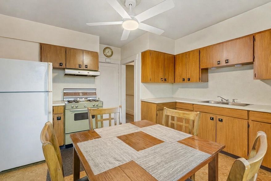 1311 Kamloops Street