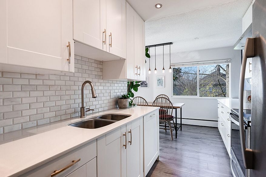 201 1429 William Street