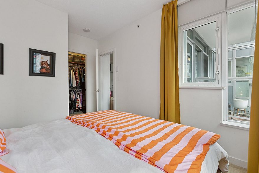 1003 821 Cambie Street