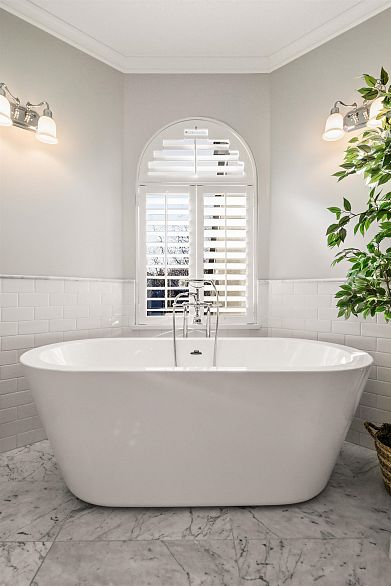 401 1925 W 2nd Avenue