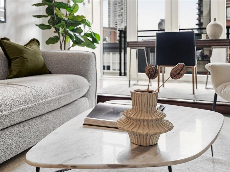 301 1275 Hamilton Street