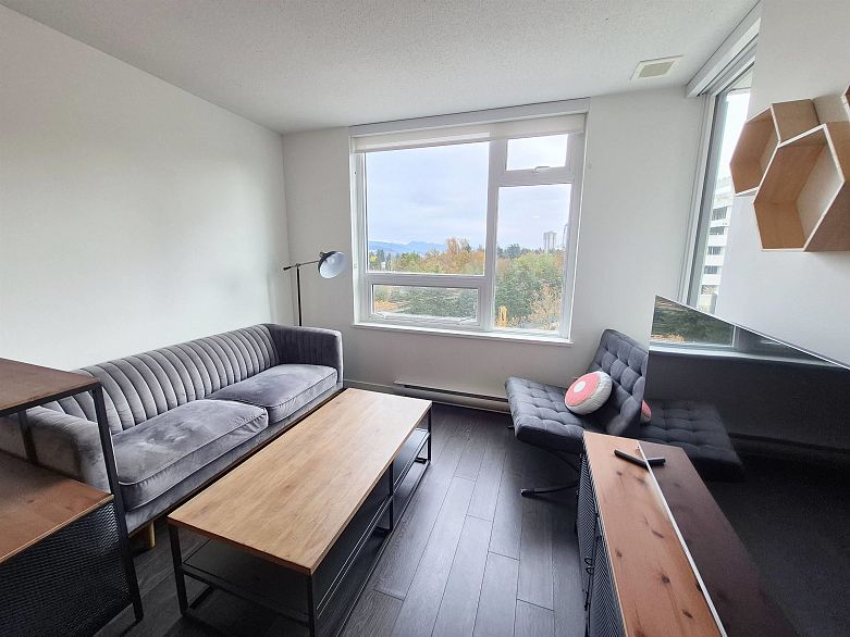 1057 5515 Boundary Road