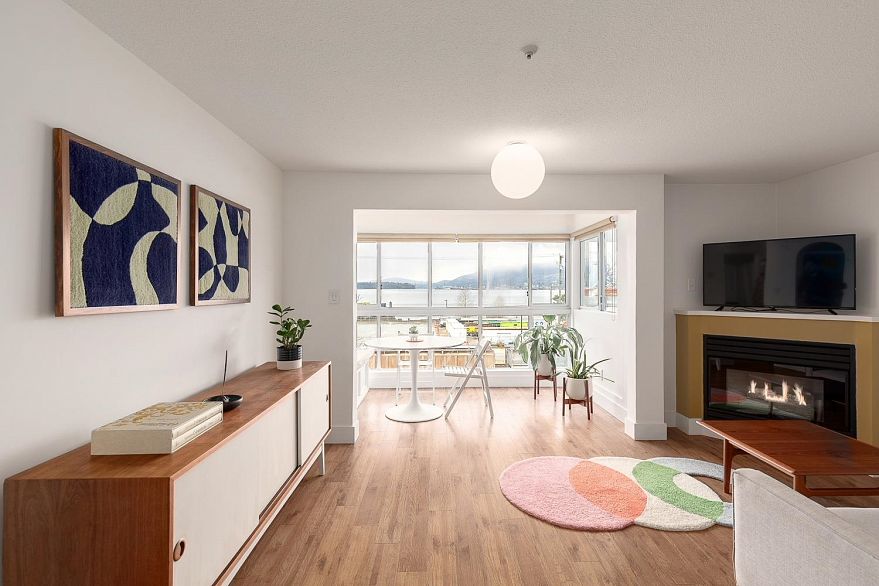 207 2211 Wall Street