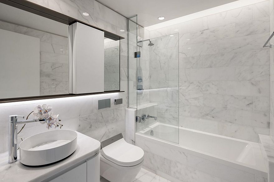 3102 1482 Robson Street