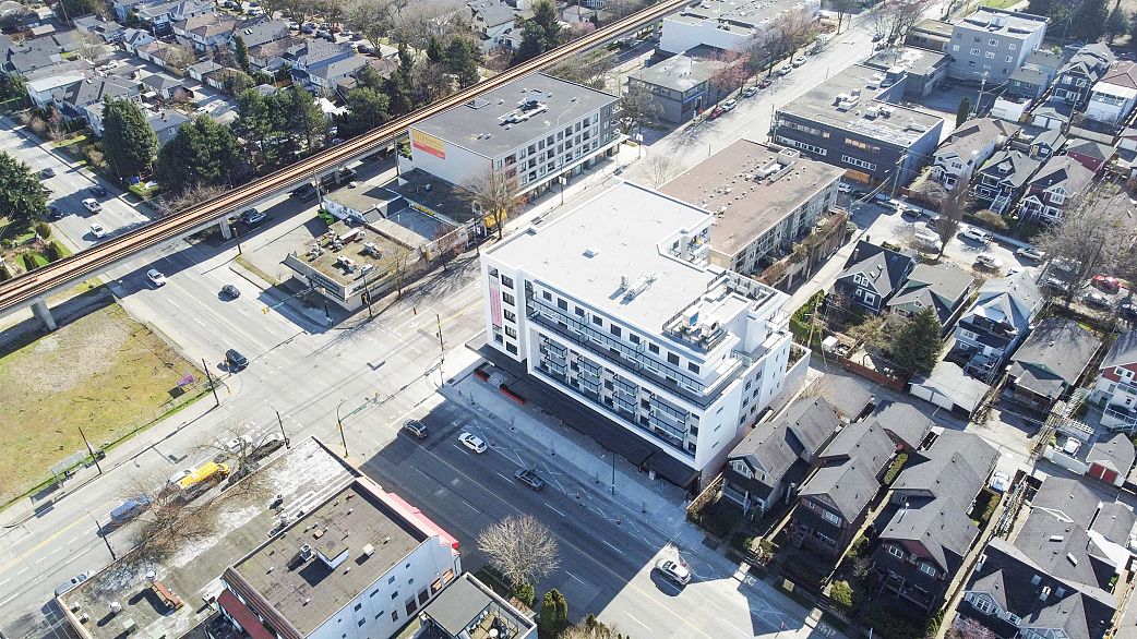 204 1680 E 12th Avenue