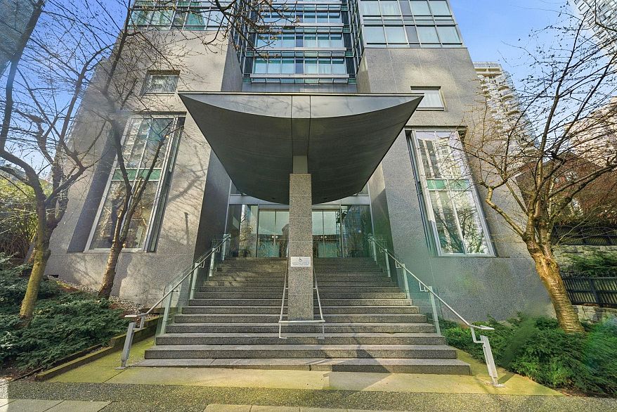 1903 1288 W Georgia Street