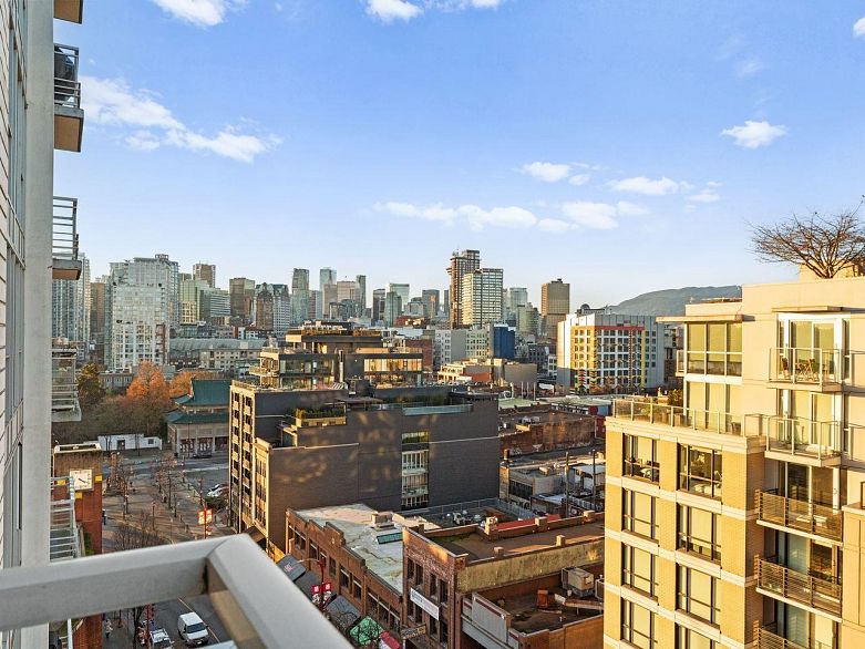 1207 188 Keefer Street
