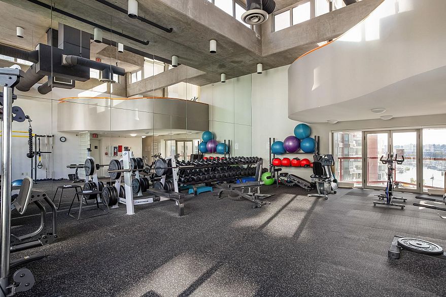 203 1008 Beach Avenue