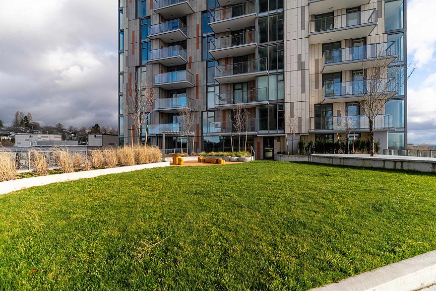 506 8121 Chester Street