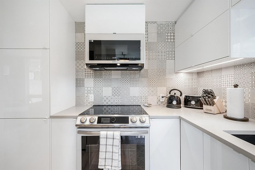 707 1166 Melville Street