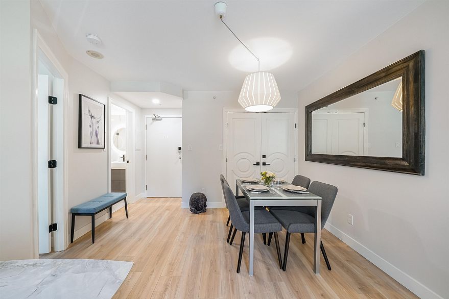 707 1166 Melville Street