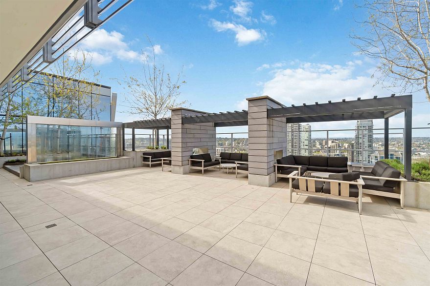 1305 1111 Richards Street