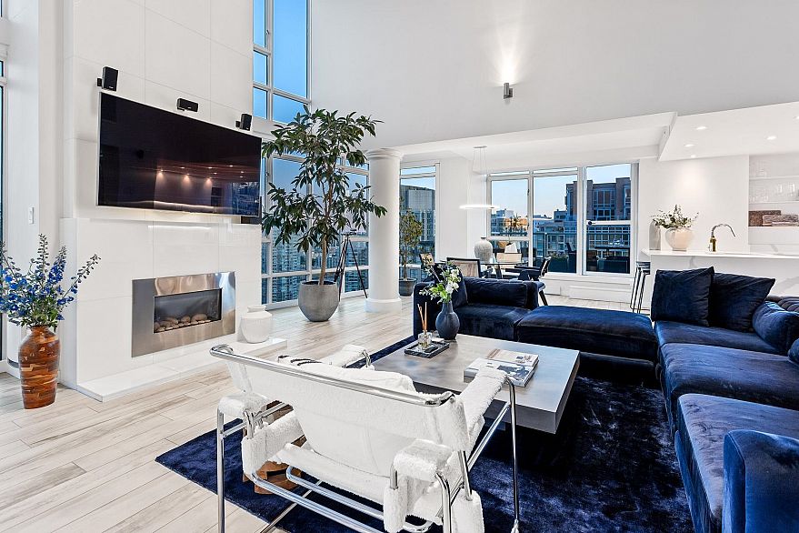 PH1 930 Cambie Street