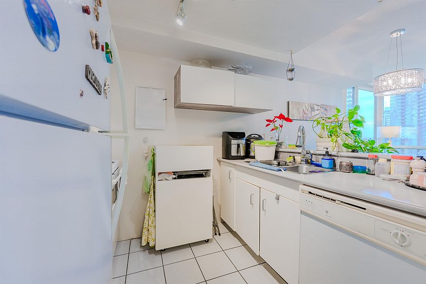 1204 555 Jervis Street