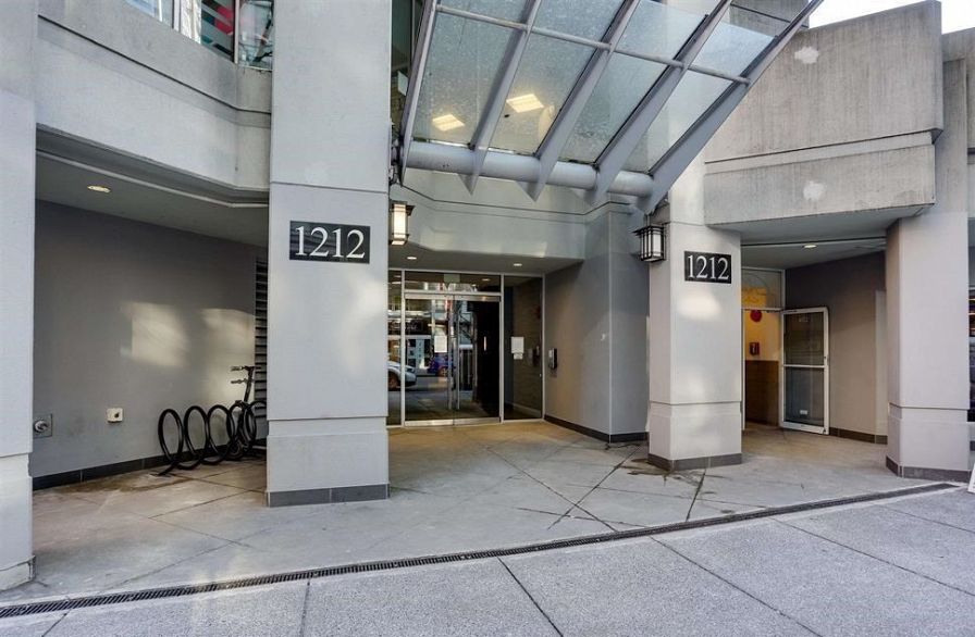 1504 1212 Howe Street
