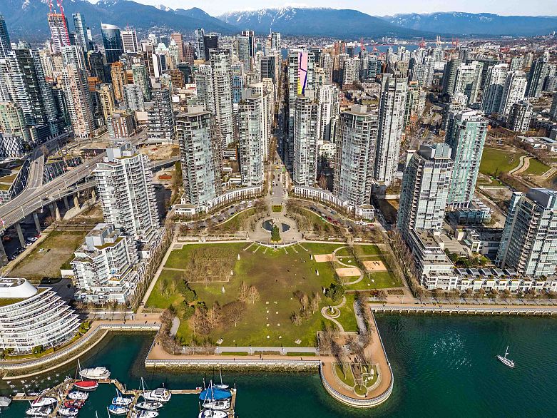 808 1495 Richards Street