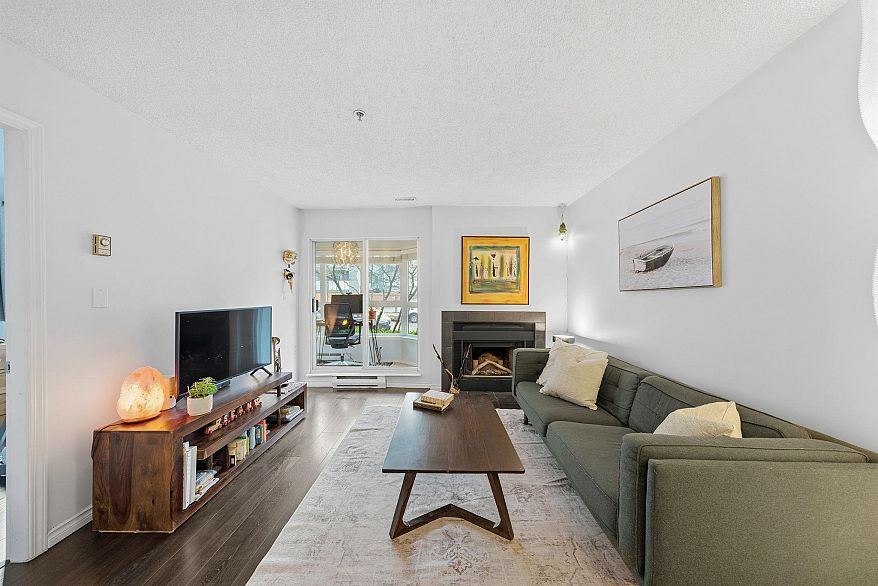 203 555 E 8th Avenue