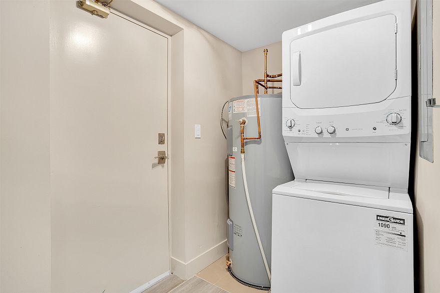 1002 1566 W 13th Avenue