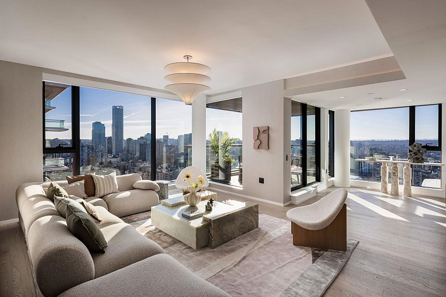 3102 1482 Robson Street