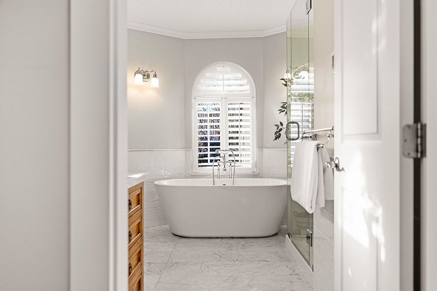 401 1925 W 2nd Avenue