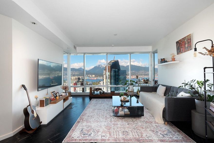 4205 1151 W Georgia Street