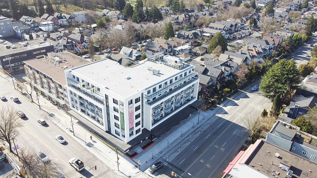 204 1680 E 12th Avenue