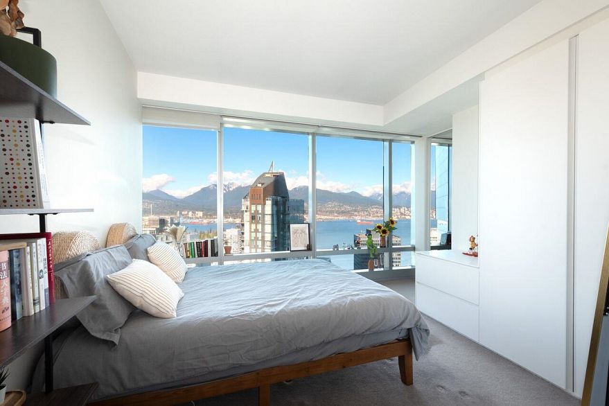 4205 1151 W Georgia Street