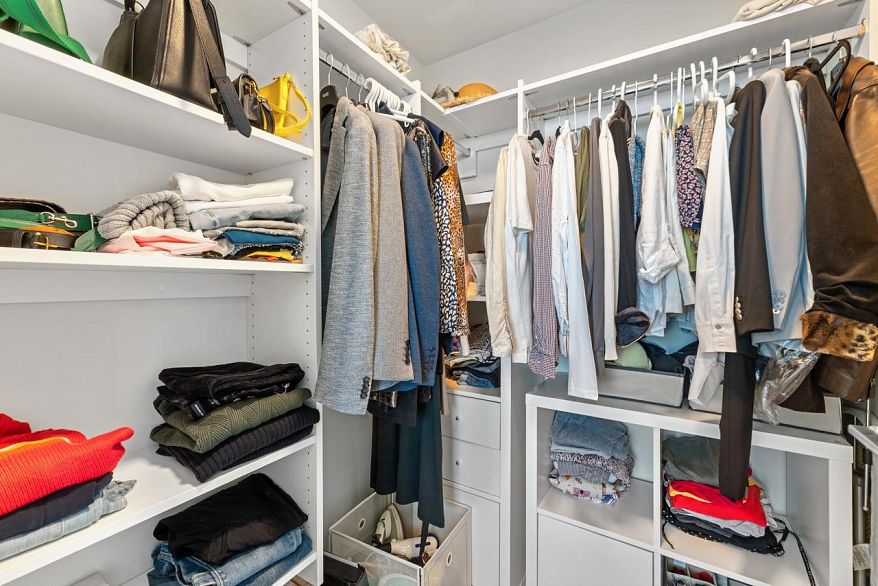 1902 5608 Berton Avenue