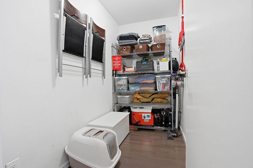 309 133 E 8th Avenue