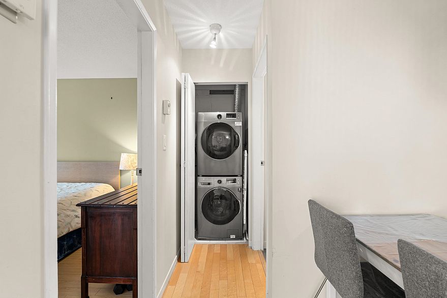 2601 1009 Expo Boulevard