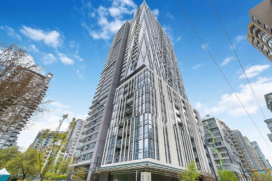 1305 1111 Richards Street