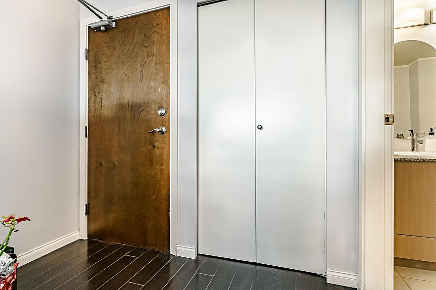 1201 550 Taylor Street