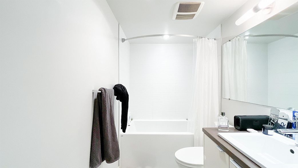 905 161 W Georgia Street