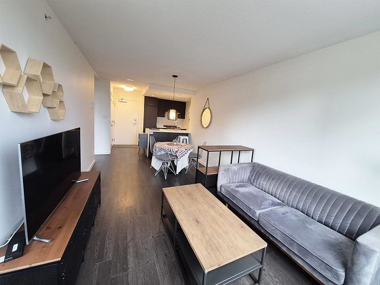 1057 5515 Boundary Road