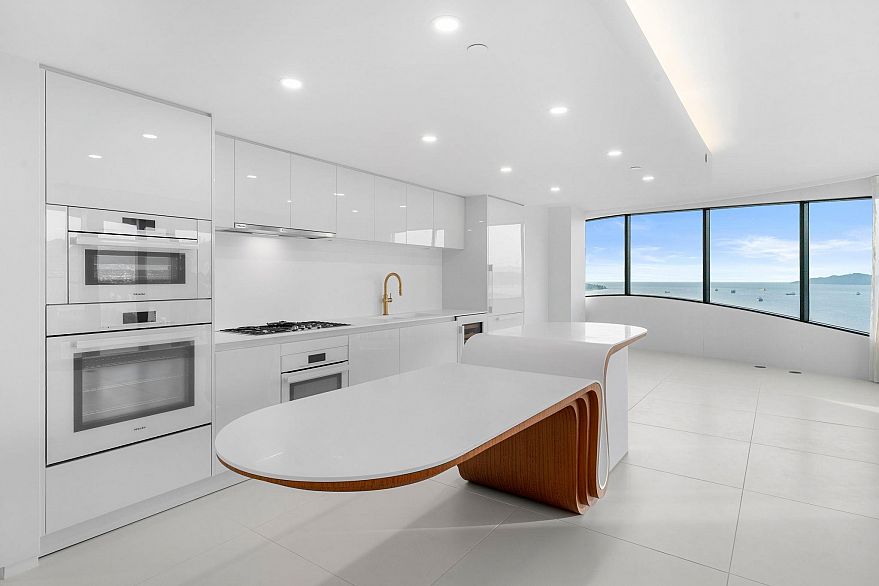 4503 1033 Nelson Street