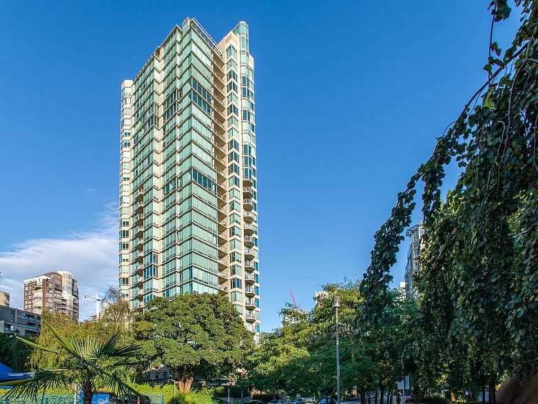 1506 1005 Beach Avenue