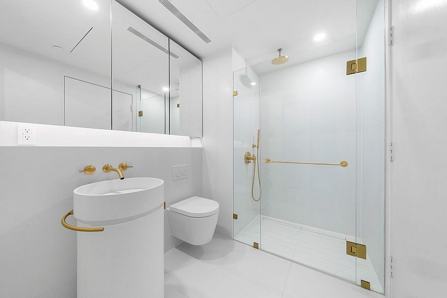 4503 1033 Nelson Street