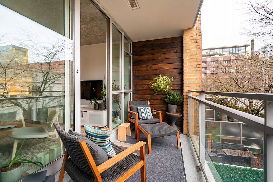 314 221 Union Street