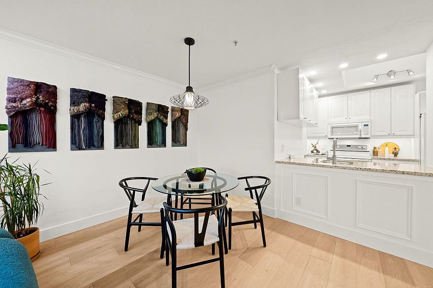 409 2250 W 3rd Avenue