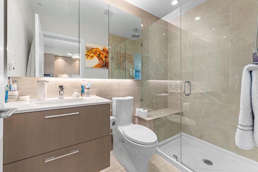 1902 5608 Berton Avenue