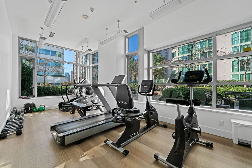 607 821 Cambie Street