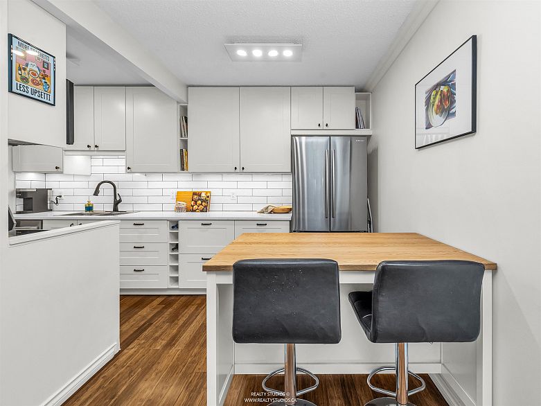 103 1412 W 14th Avenue